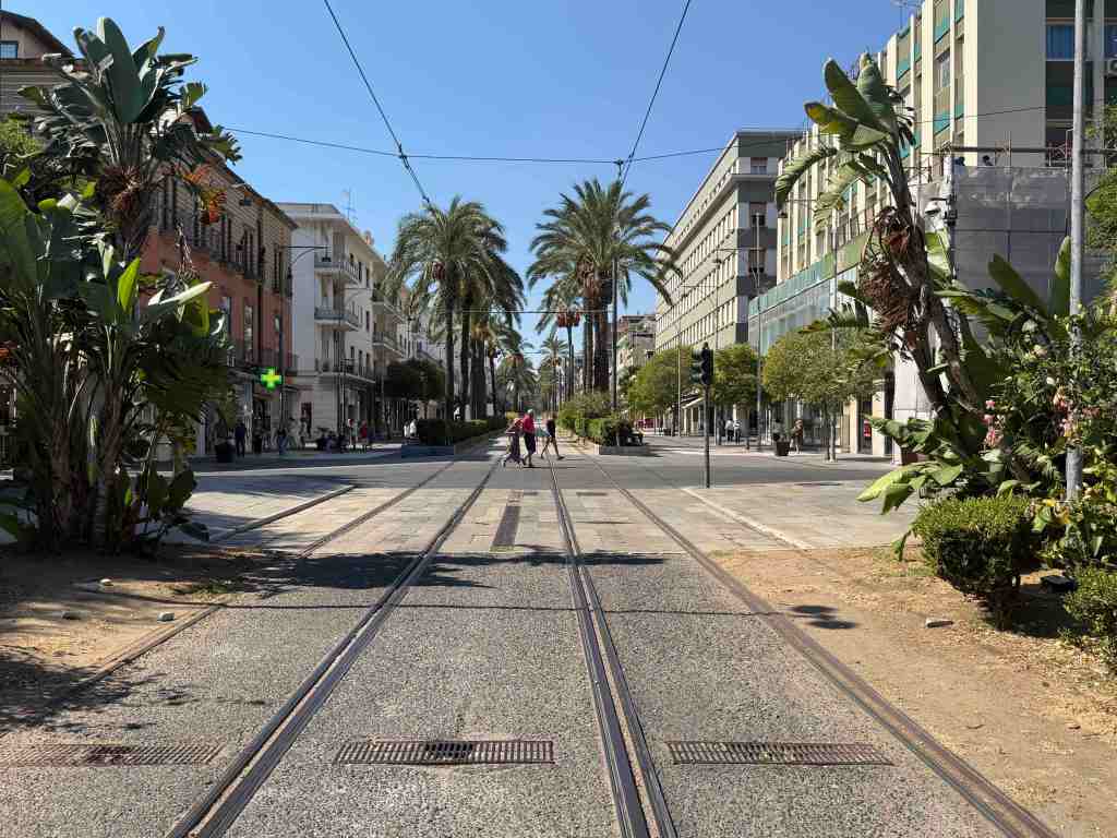 piazza cairoli lavori 9