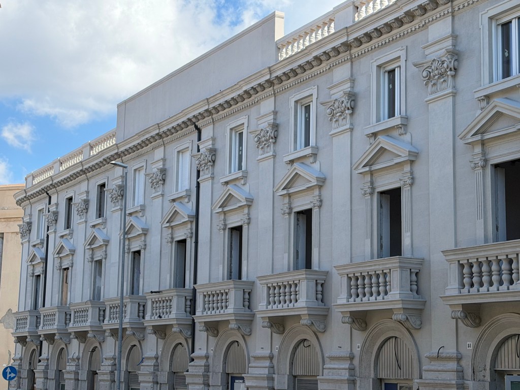 restauro ex banca di roma 3